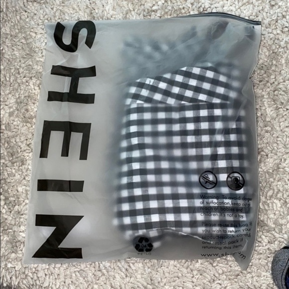 Plus off shoulder tie front button up dress - Picture 5 of 5